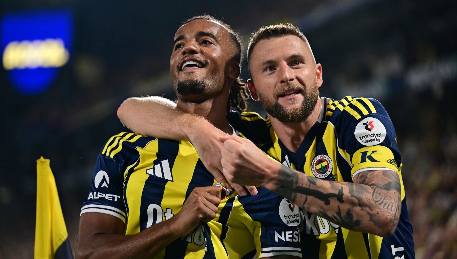 fenerbahce tedesco ve yeni transferleriye trabzonspor karsisinda M62nwMb6