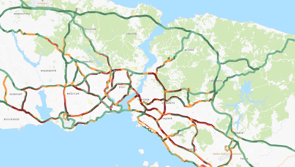 istanbulda trafik yogunlugu yuzde 81 VtLAMziS