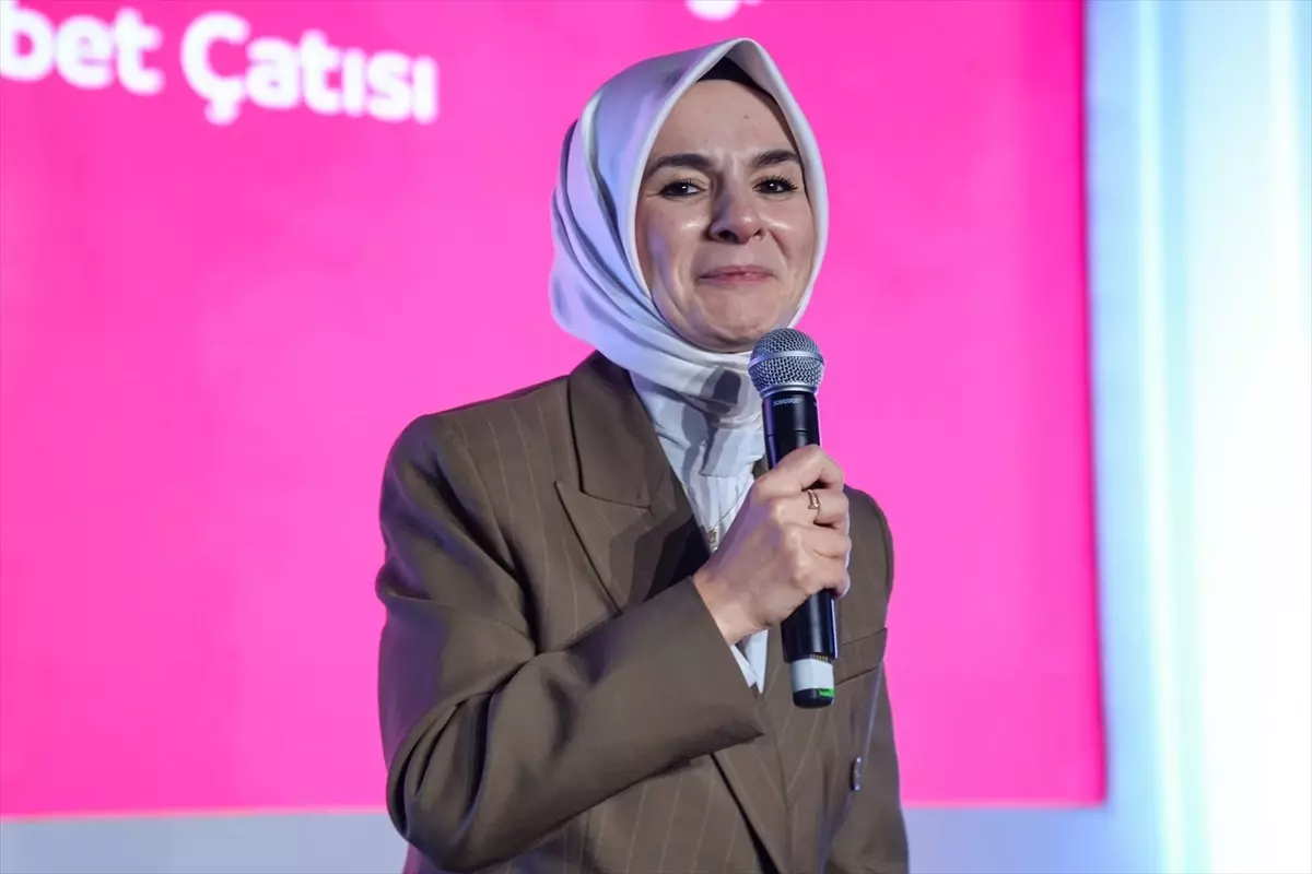 aile ve sosyal hizmetler bakani goktas aile festivalini ziyaret etti aciklamasi 9YcWVigb