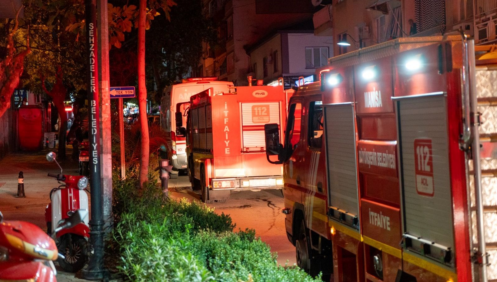 esine kizdi evini atese verdi eZAzIPxR.jpg