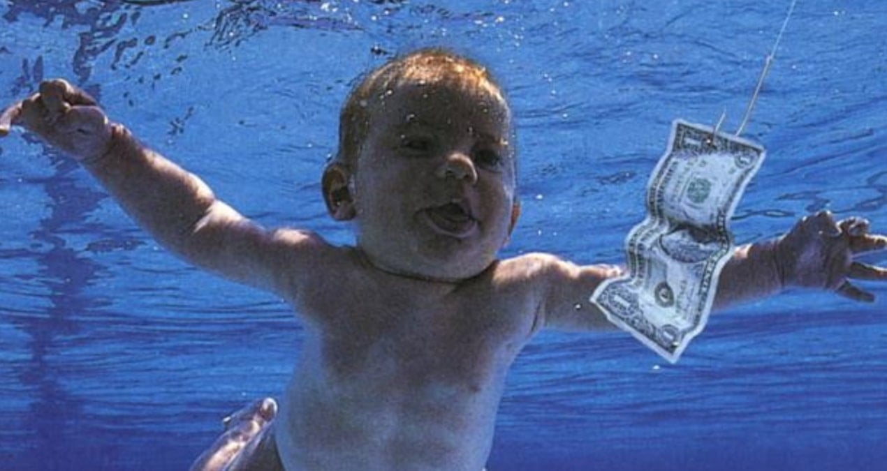 herkesin bildigi unlu album kapagi mahkemelik oldu 34 yil sonra bebeklik fotografina sahip cikti H3qkdh4O