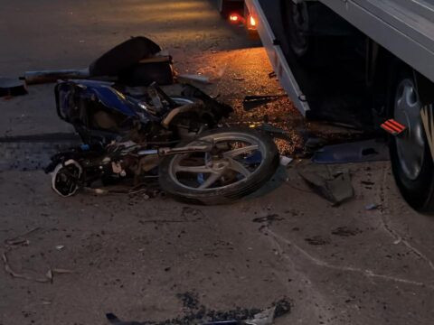 Boluda feci kaza motosiklet ile kamyonet carpisti 1 olu 1 yarali O2C5RmuQ